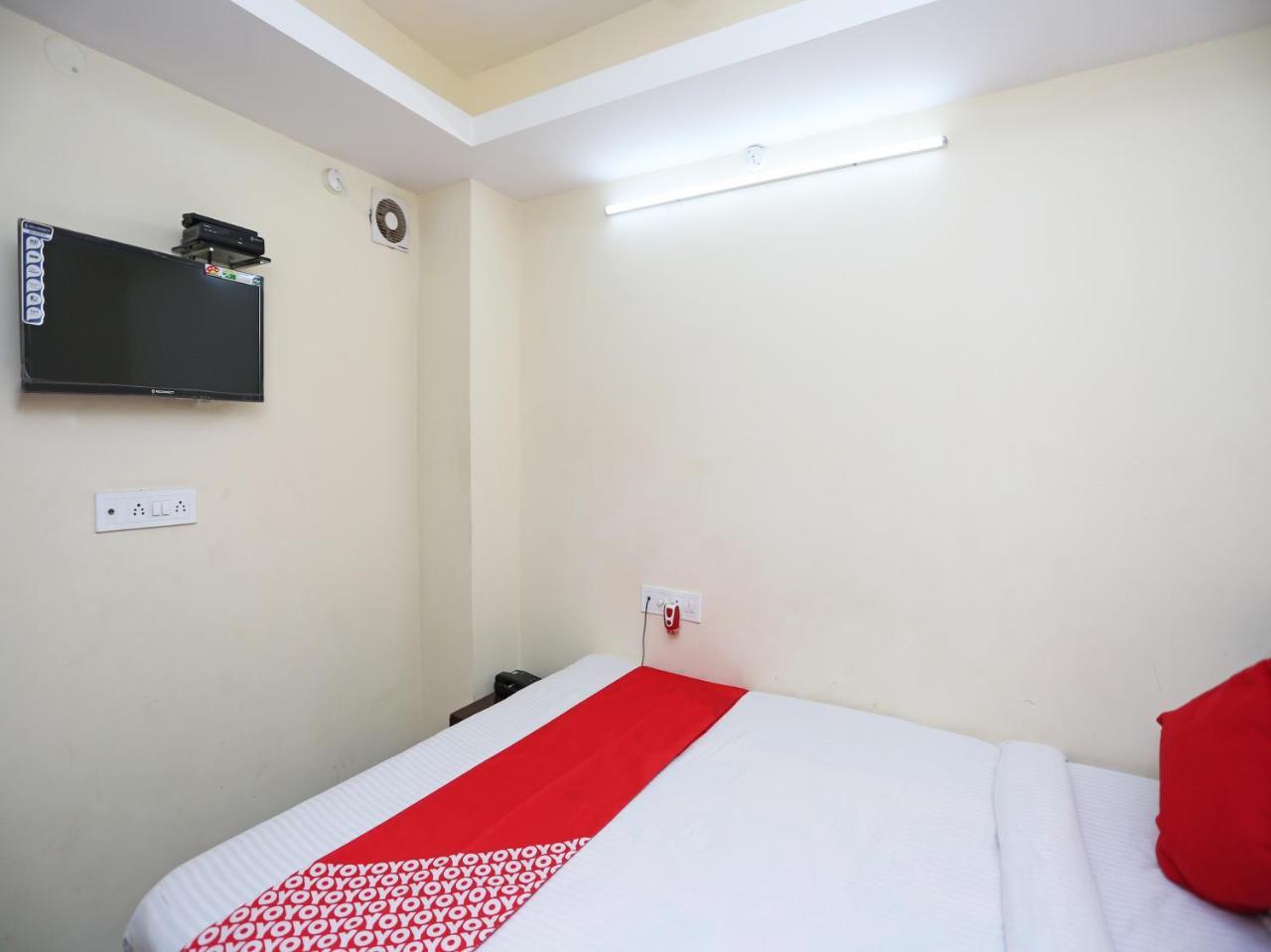 Oyo 24970 Hotel Galaxy Inn Durgāpur Exteriör bild